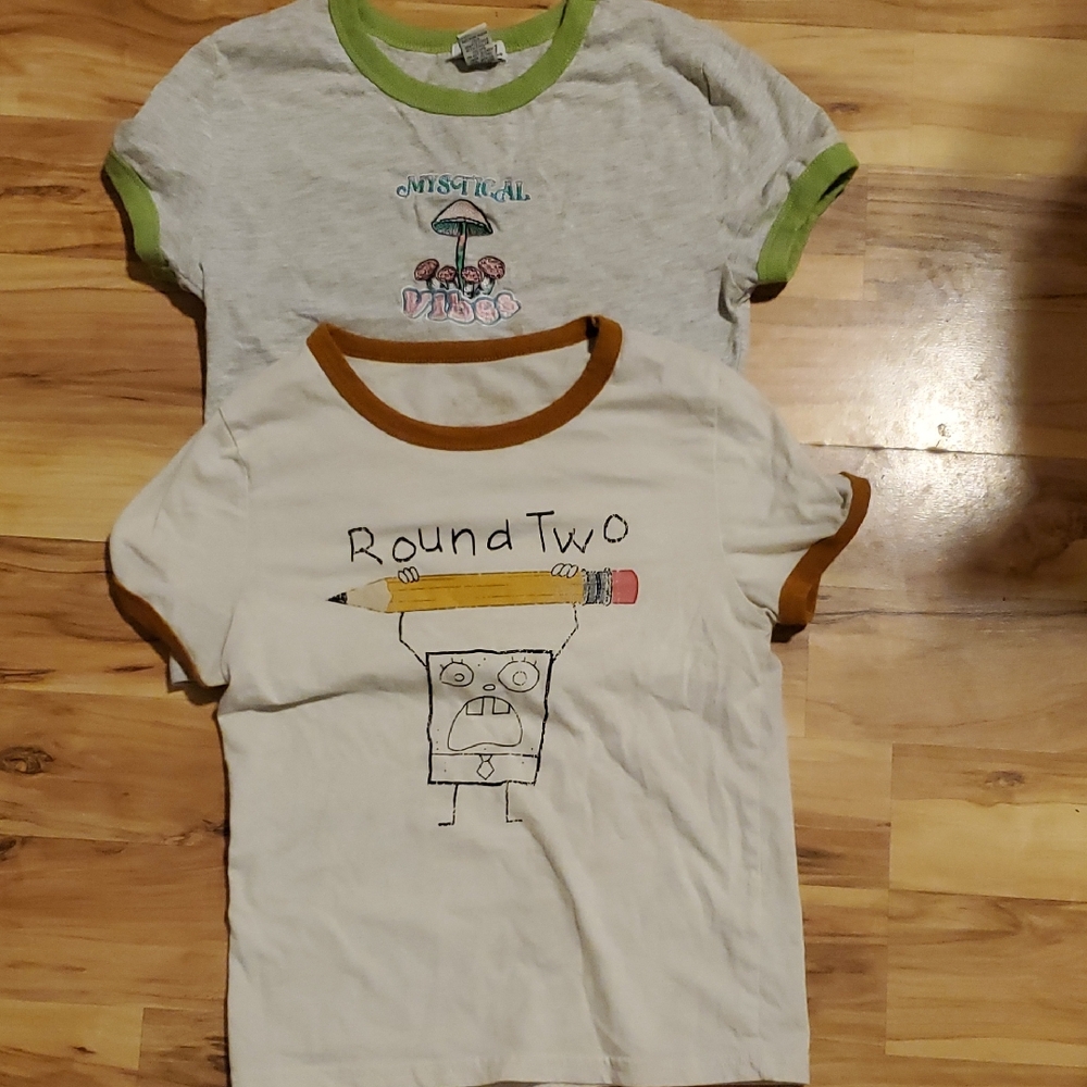 Rue21 Short Sleeve Tees - Cream and Gray with Green and Brown Trim